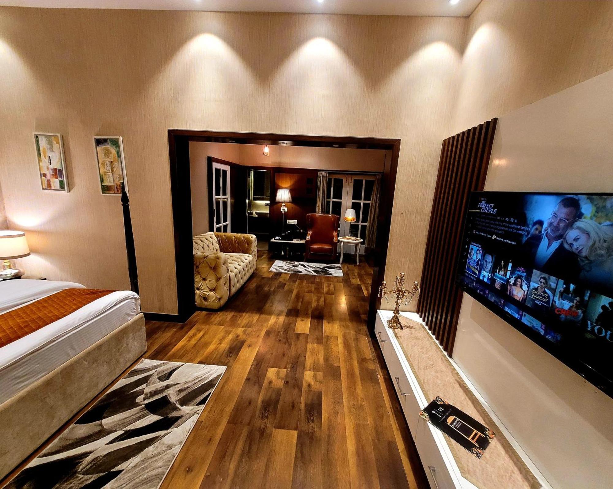 Victorian Elegance Luxury Stays อัมริตสา ภายนอก รูปภาพ